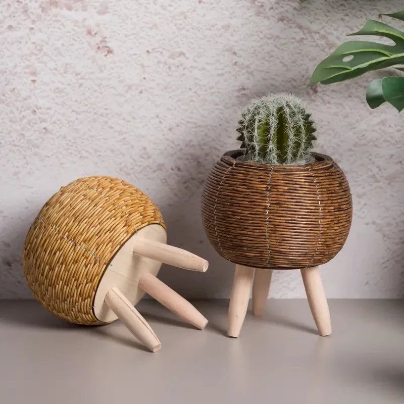 Creative Triangular Plastic Plant Stand - Perfect for Succulents & Small Plants, Desktop Flower Pot Holder