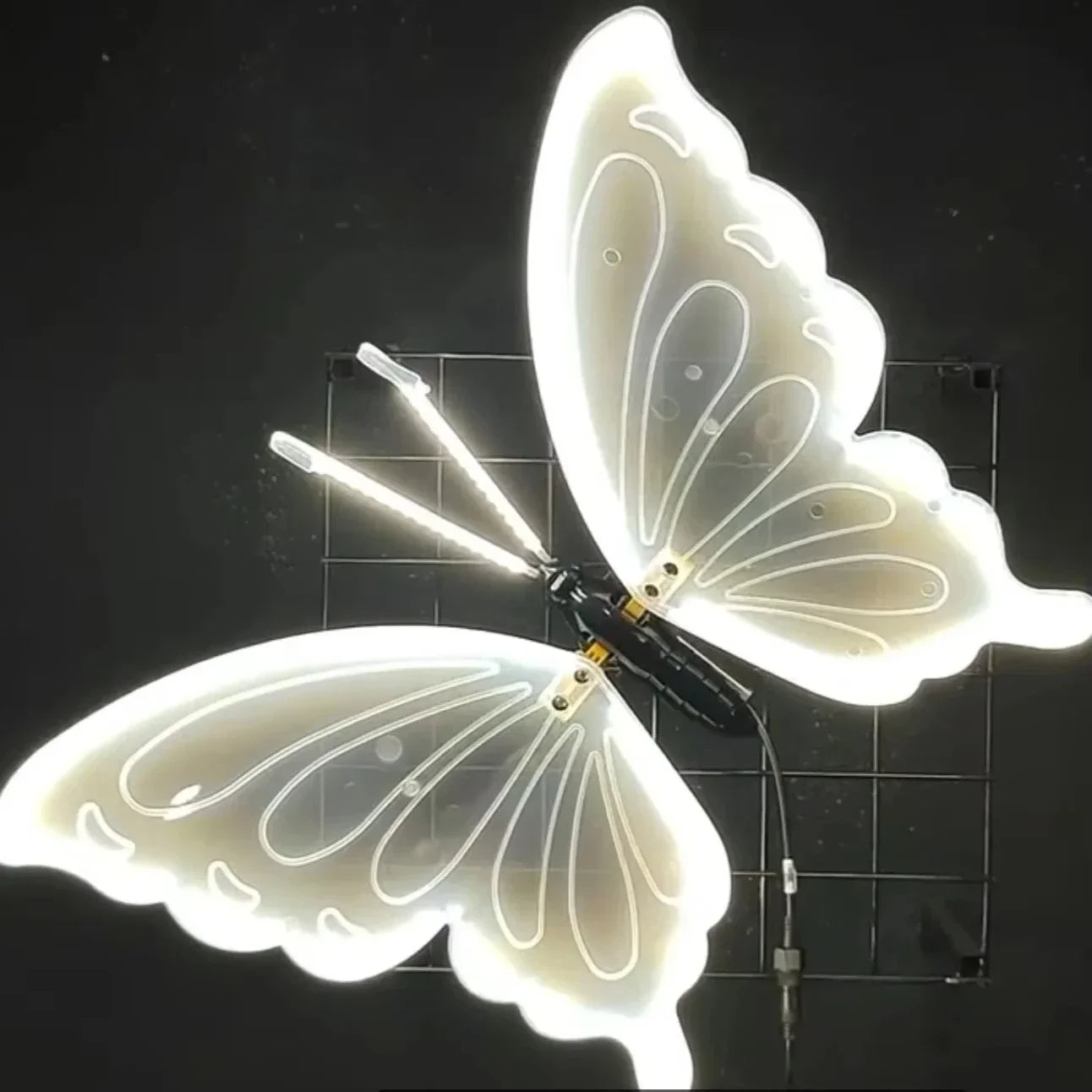 1pcs LED Outdoor Simulation Dynamic Static Butterfly Lights Holiday Party Home Christmas Decorations