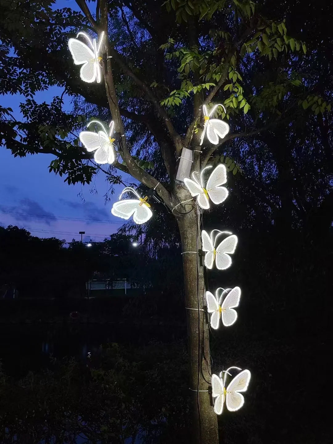 1pcs LED Outdoor Simulation Dynamic Static Butterfly Lights Holiday Party Home Christmas Decorations